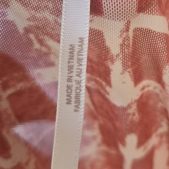 Free People- Sheer- 3/4 Button Front- Long Sleeve- Blouse- Red/Tan- Size Medium - Picture 7 of 16